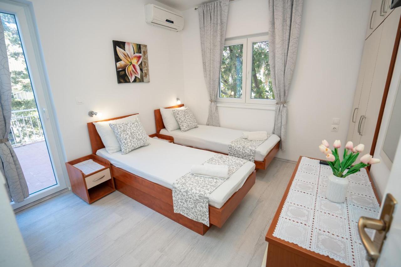 Rooms Magnolia With Pool Новалья Экстерьер фото